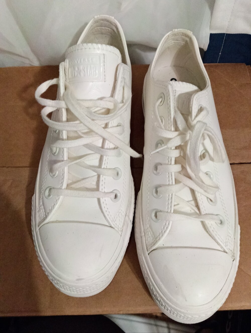 Converse Chuck Taylor All Star Low Top Sneakers - White